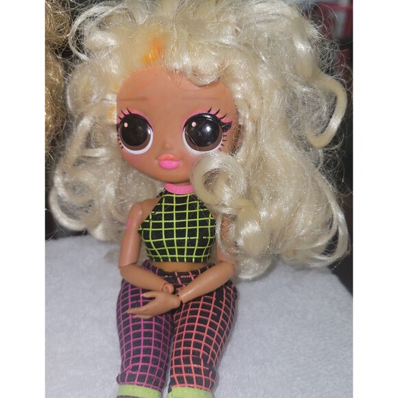 LOL OMG Dolls, Lot Of 4, Incomplete Set - Picture 5 of 10